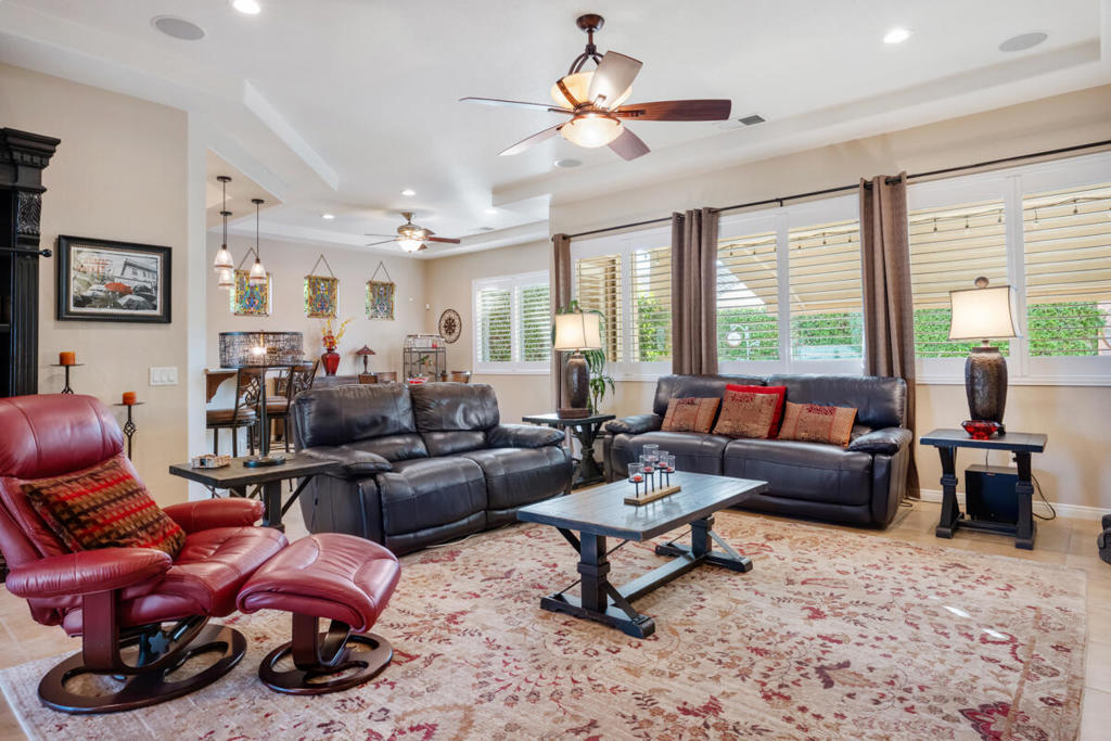44755 Via Rosa Trail