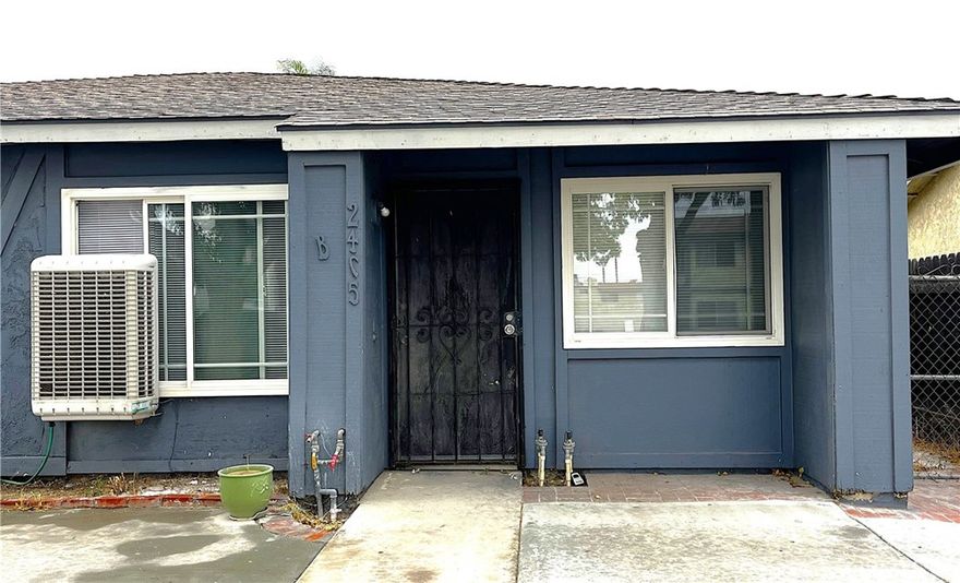 This updated 2-bedroom 2-bathroom duplex offers a layout with modern finishes throughout. The kitchen is equipped with a stove, microwave with an attached stove vent, and a dishwasher. With a washer and dryer hookup located inside the unit conveniently designed for a clean look. Located in a quiet cul-de-sac, the property is gated for extra privacy while still placing you close to shopping, dining, banks, and more.