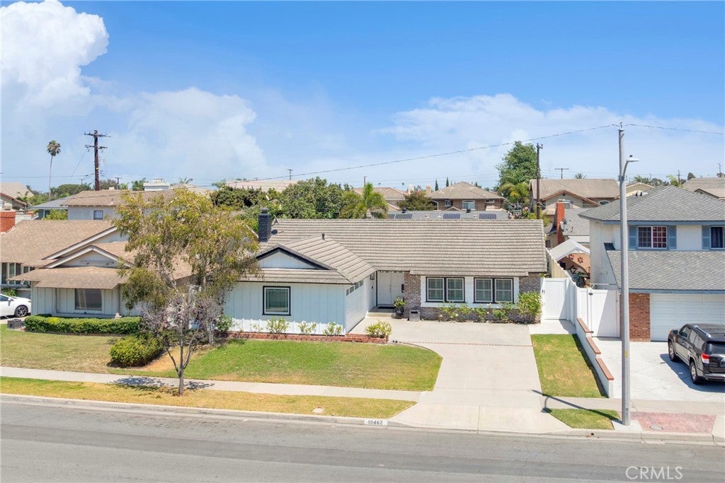10462 Christopher St.