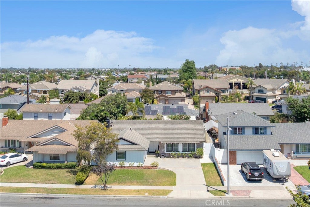 10462 Christopher St.