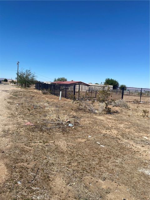 Photo of 0 Hesperia Road, Hesperia, CA 92345 (MLS # HD25102304)
