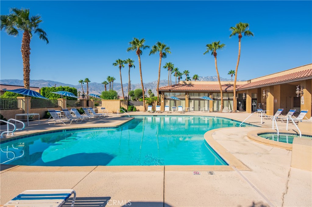 Cathedral Springs (33534) - Residential