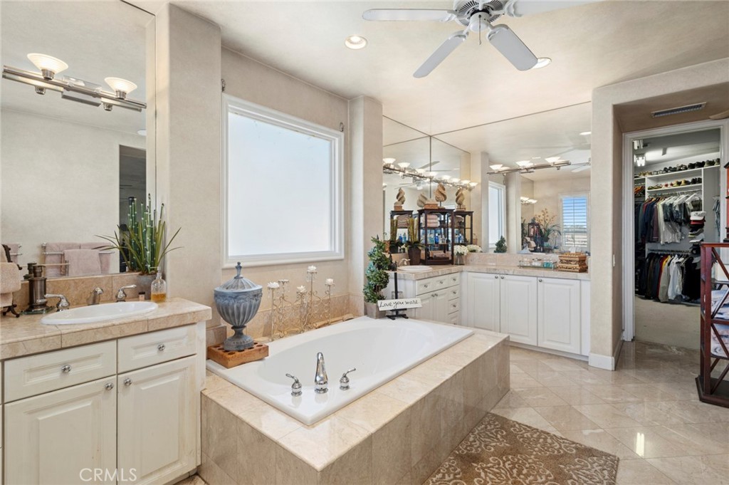 Santa Lucia (NCSL) - Residential