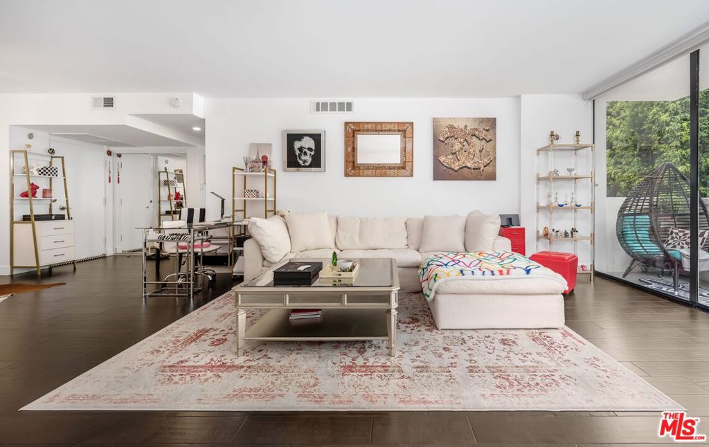 8787 Shoreham Drive 203