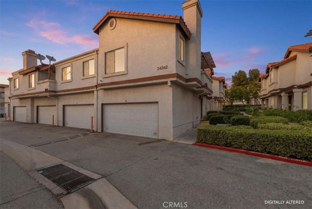 24242 Sylvan Glen