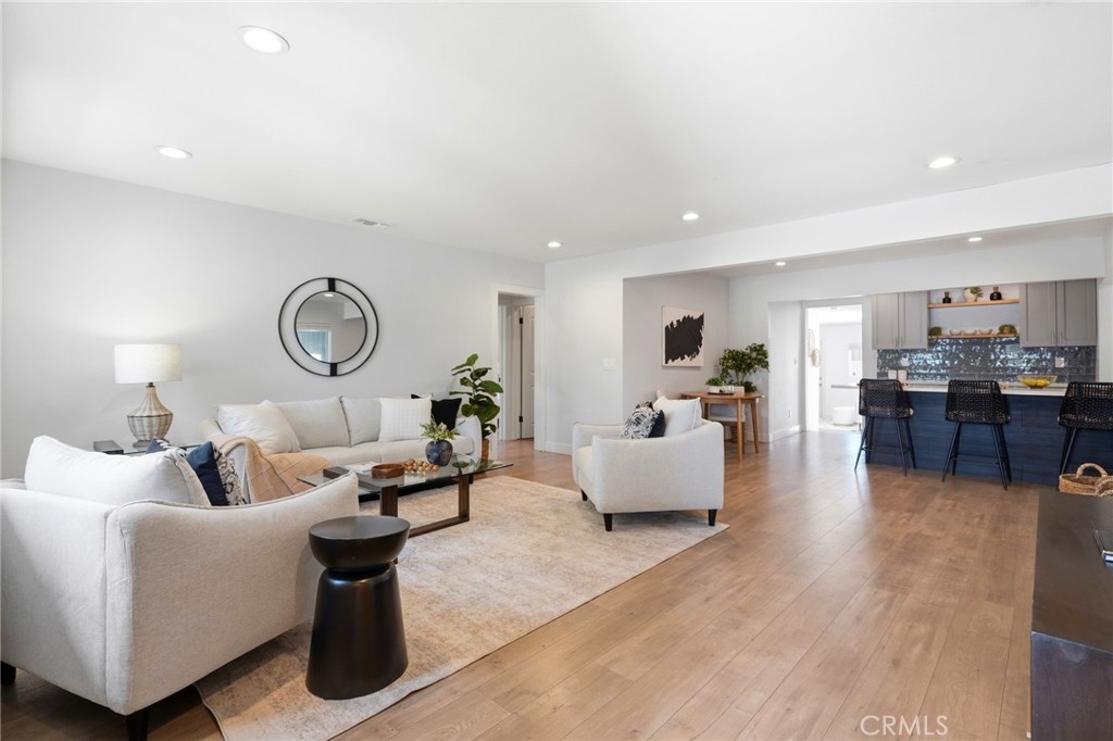 11533 Liggett Street