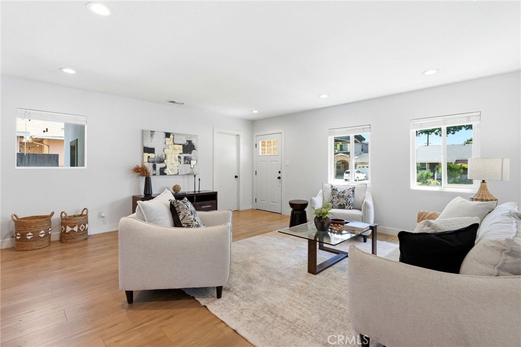 11533 Liggett Street