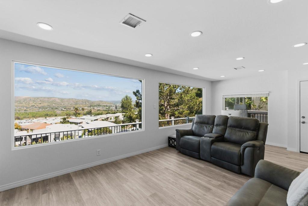 7467 Mission Gorge Rd. 219