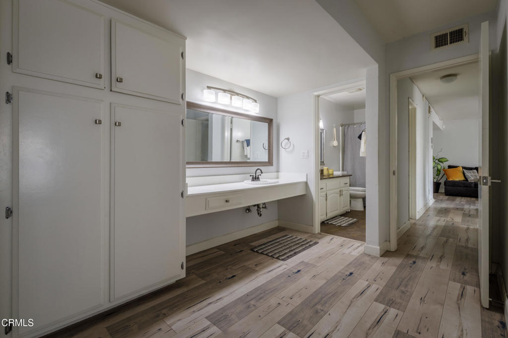 Woodlake Village - Residential