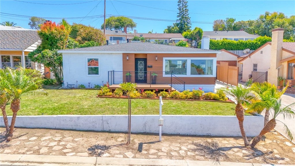 206 Via Colusa