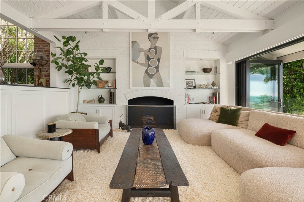 998 EMERALD BAY, Laguna Beach CA 92651 - Photo 12