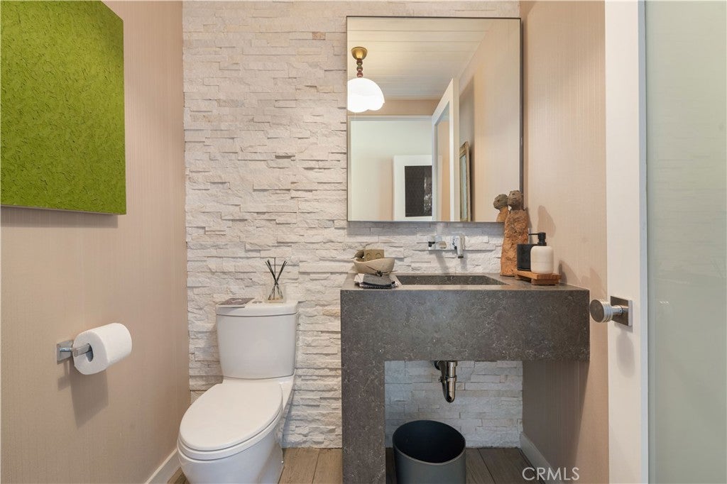 998 EMERALD BAY, Laguna Beach CA 92651 - Photo 16