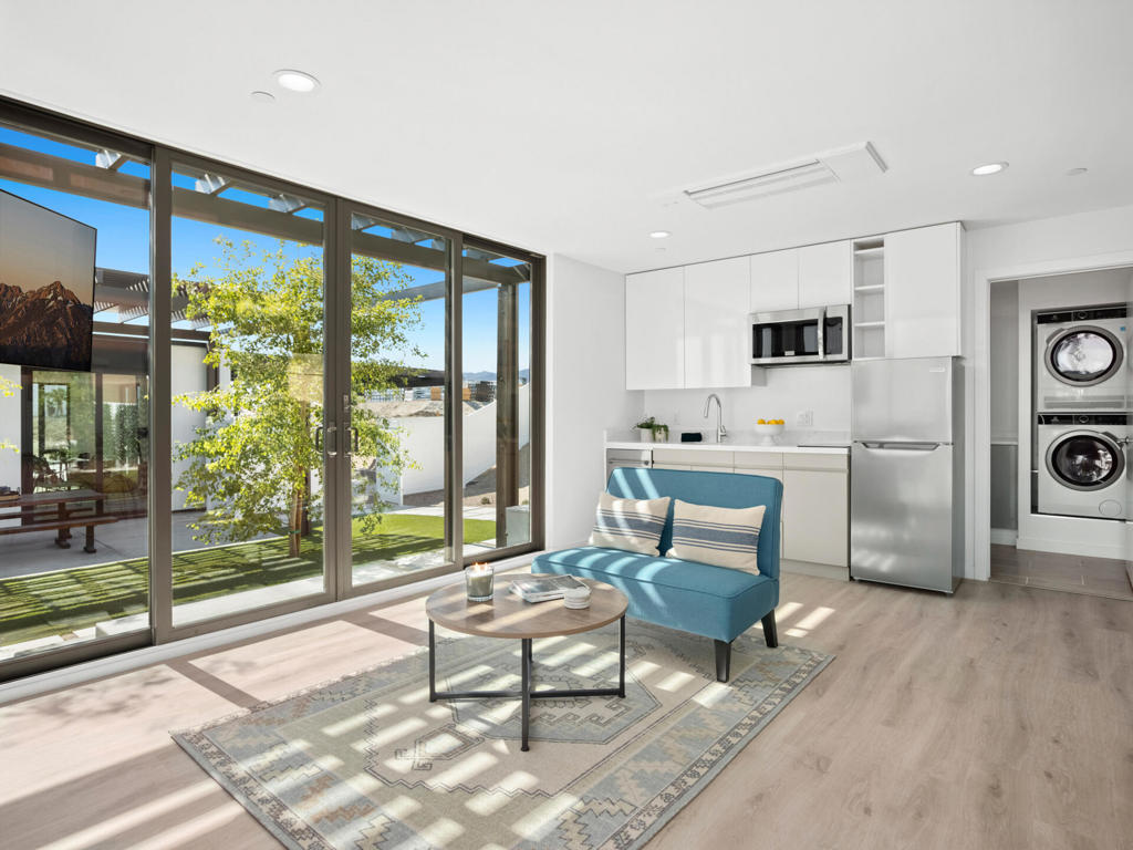 Vista Hacienda - Residential