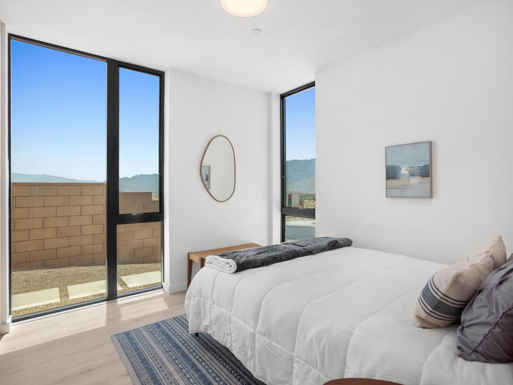 Vista Hacienda - Residential