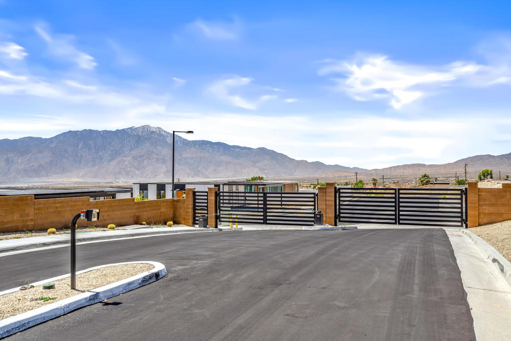 Vista Hacienda - Residential