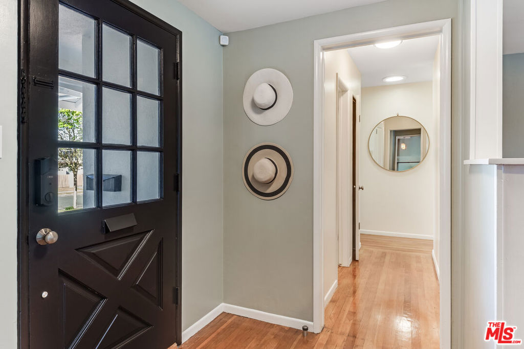 4922 Paseo Del Pavon