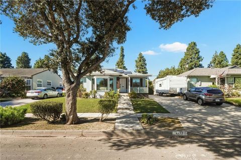 Photo of 4417 McNab Avenue, Lakewood, CA 90713 (MLS # PW26024146)