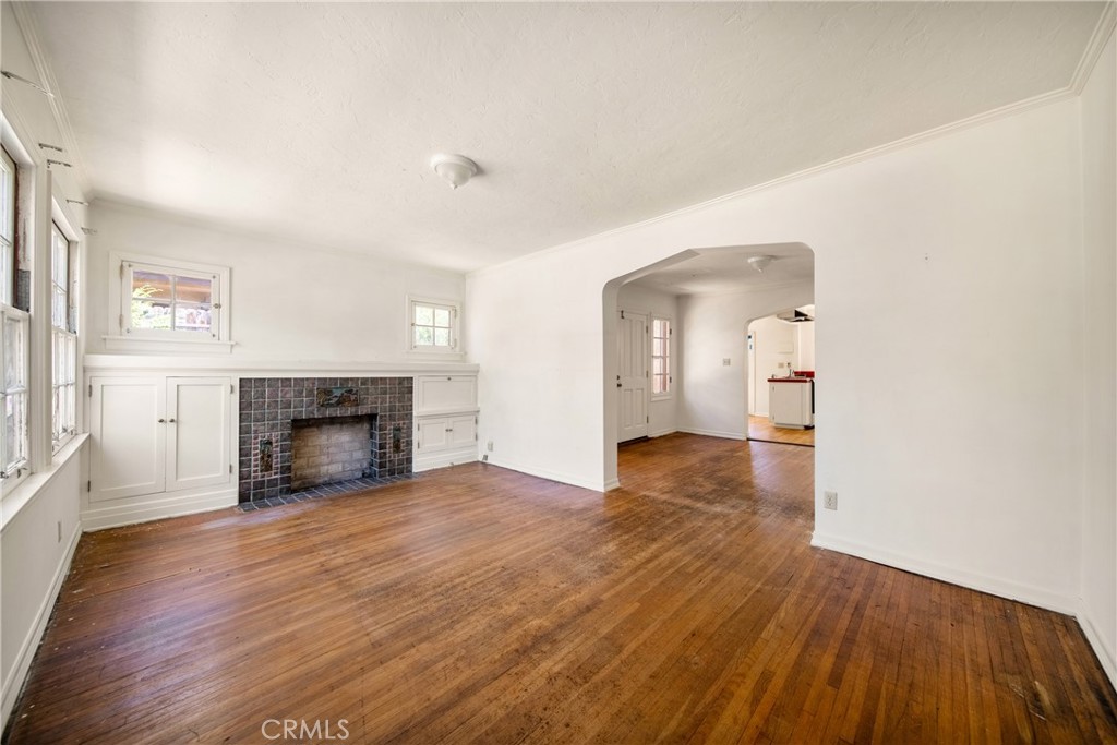 208 La France Avenue