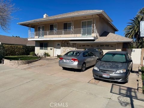 Photo of 19555 Delight St, Canyon Country, CA 91351 (MLS # SR26014755)