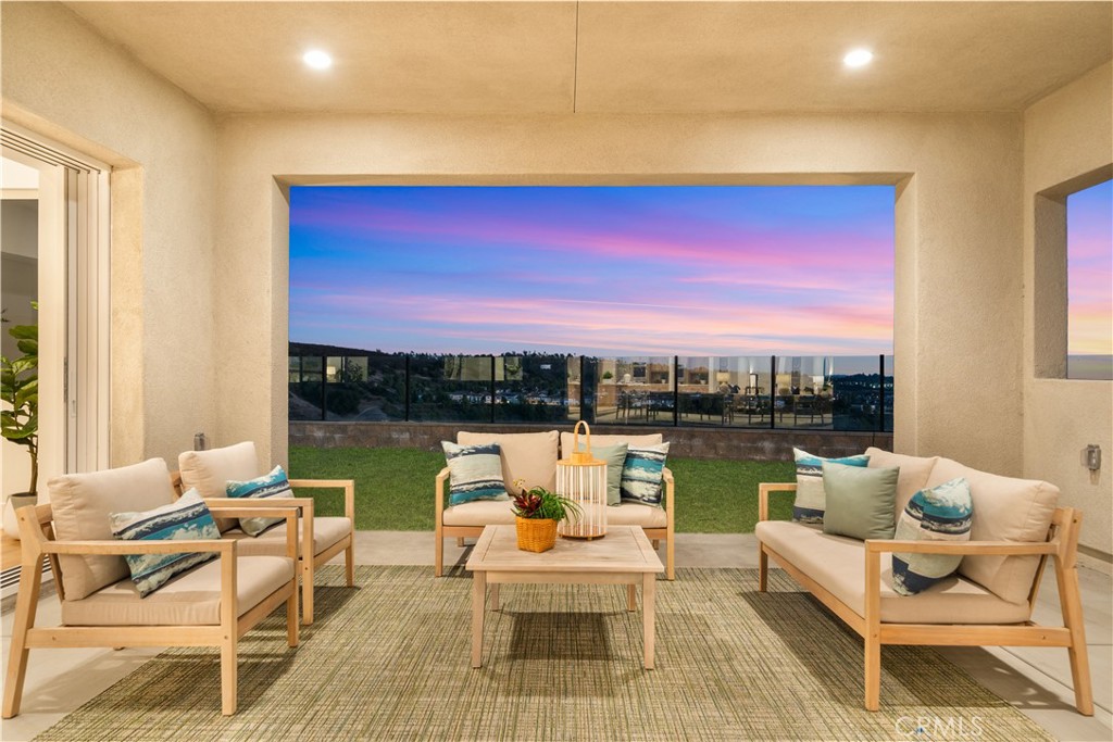 Oaks at portola Hills - Residential