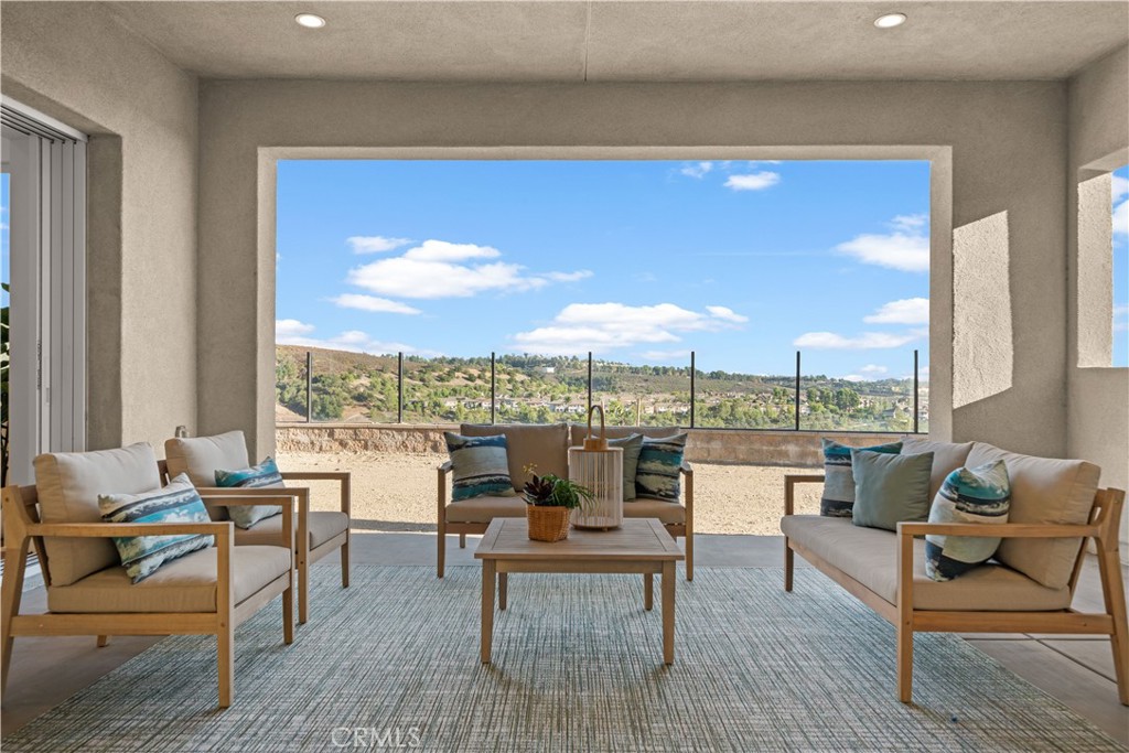 Oaks at portola Hills - Residential