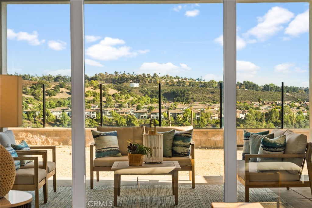 Oaks at portola Hills - Residential