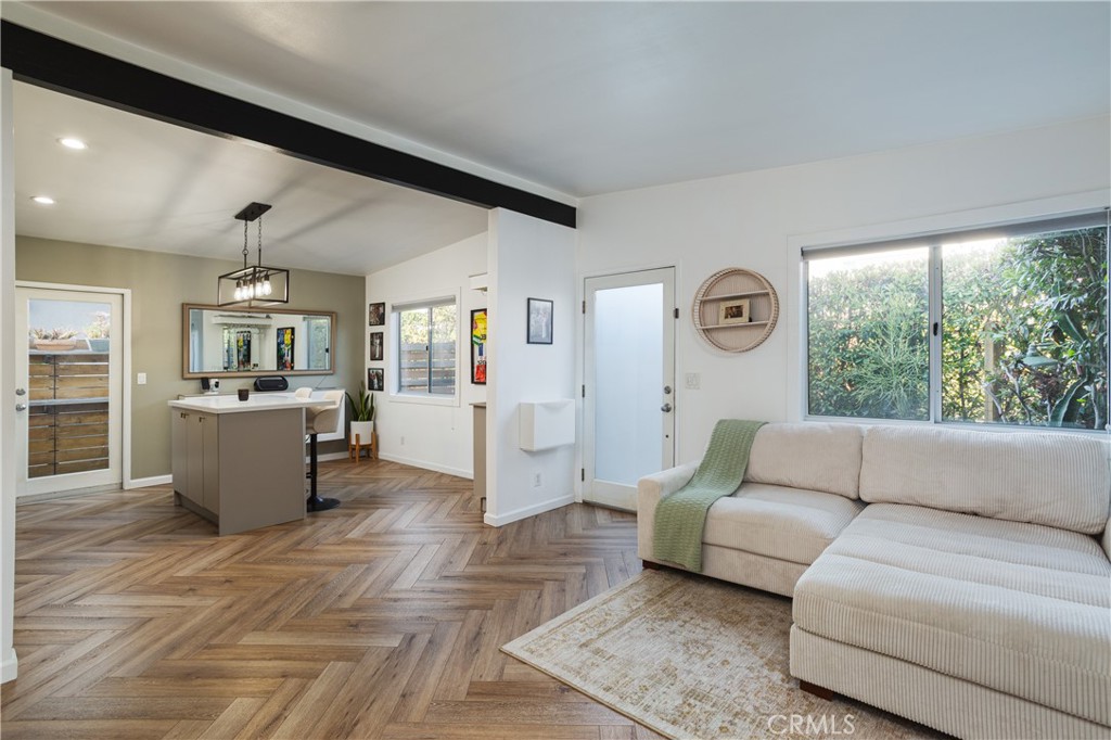 Costa Mesa Triangle (CTRI) - Residential