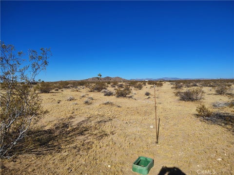 Photo of 408 Stable RD, Landers, CA 92285 (MLS # HD26119740)
