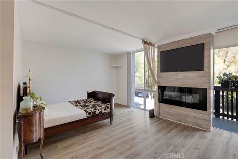 Photo of 3604 W Estates Lane #114, Rolling Hills Estates, CA 90274 (MLS # SB25193248)