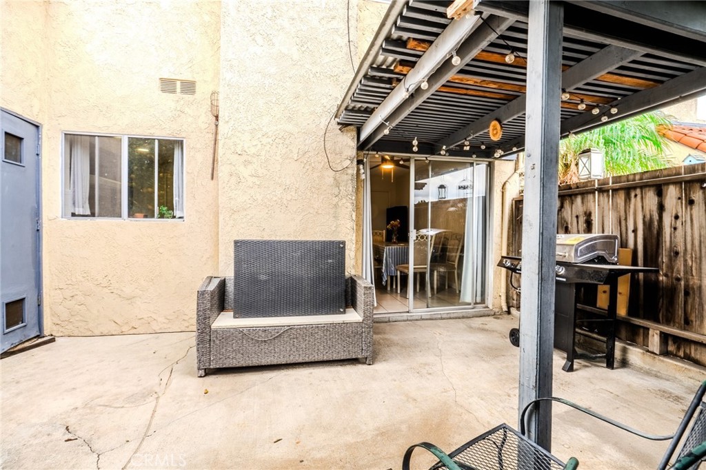 409 W Mountain View Avenue