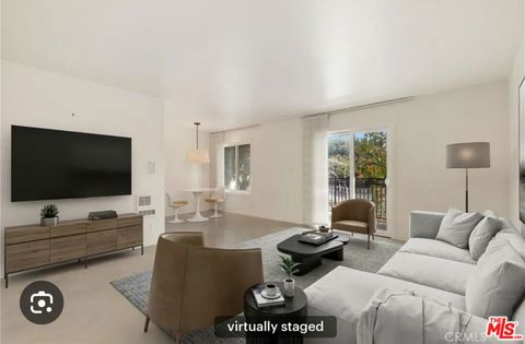Photo of 1125 Pico Boulevard #109, Santa Monica, CA 90405 (MLS # 26832755)