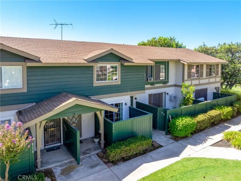 Photo of 8174 Glengarry Green, Buena Park, CA 90621 (MLS # SW26196008)