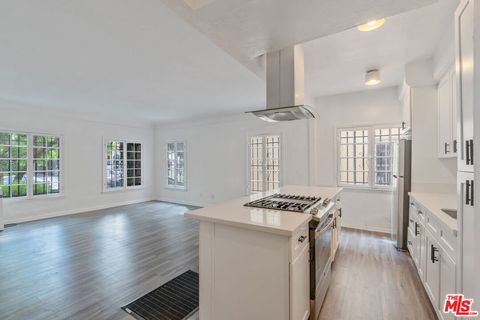Photo of 351 N Sierra Bonita Avenue #APT 1, Los Angeles, CA 90036 (MLS # 25583809) Photo of 351 N Sierra Bonita Avenue #APT 1, Los Angeles, CA 90036 (MLS # 25583809)