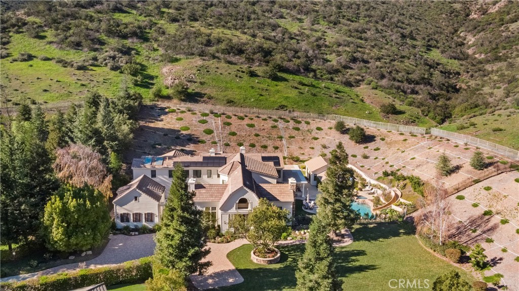 1005 Cheshire Hills Court