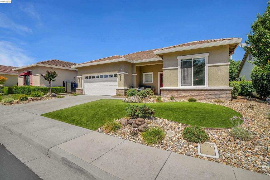 601 Pomona Dr
