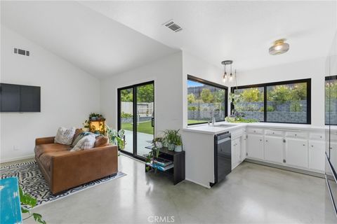 Tiny photo for 42732 Tierra Robles Pl, Temecula, CA 92592 (MLS # SW26085749)