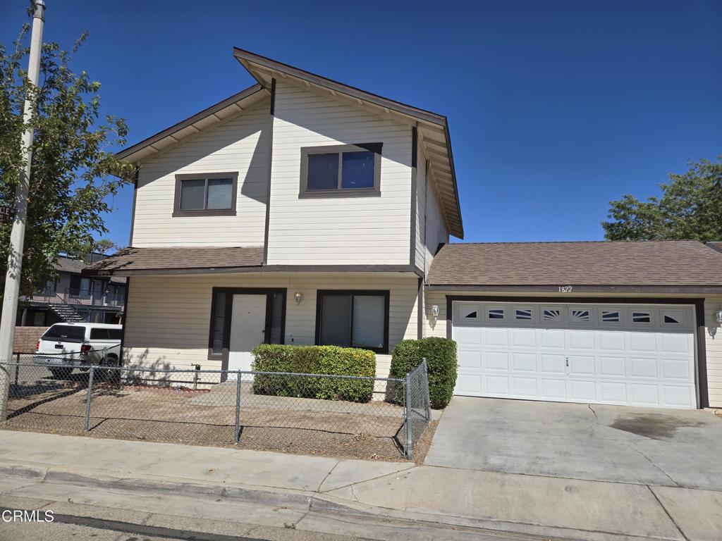 Beautiful freshly painted home on a prime corner lot location. An easy walk to Lincoln Elementary School, supermarkets, restaurants, and other businesses. There is a downstairs bonus room that could be used as a 4th bedroom or office. Fireplace in the living room and so much more. All of this at an affordable price.