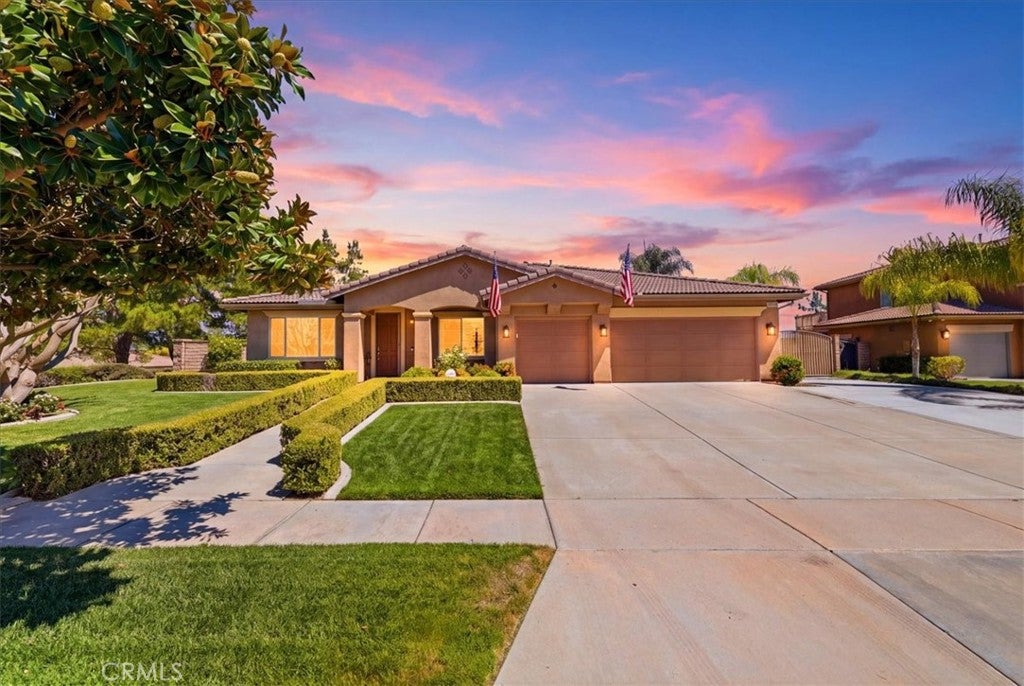 Photo of 1637 Monte Mar ST, Corona, CA 92881 (MLS # CV26198279)