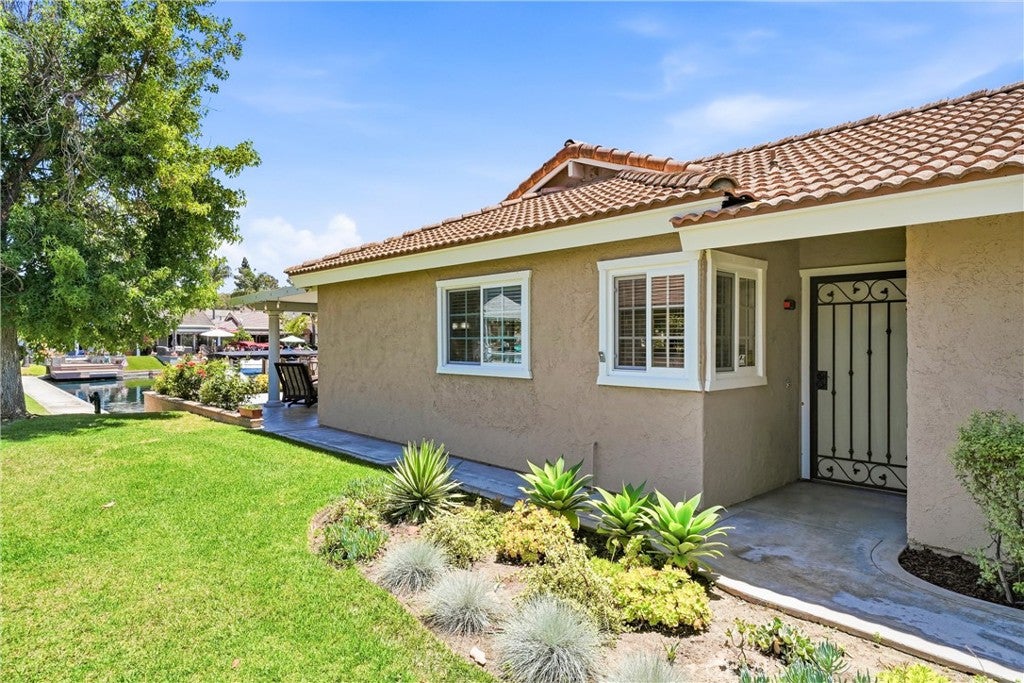 24261 Ontario Lane
