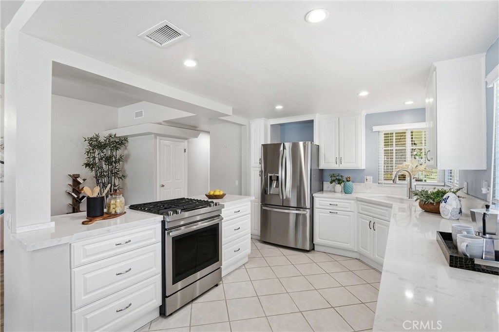 24261 Ontario Lane, Lake Forest CA 92630 - Photo 14
