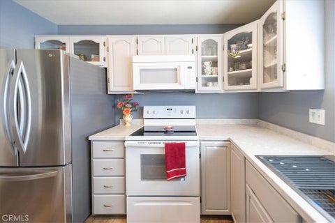 Tiny photo for 26208 Albany DR, Menifee, CA 92586 (MLS # SW26230311)