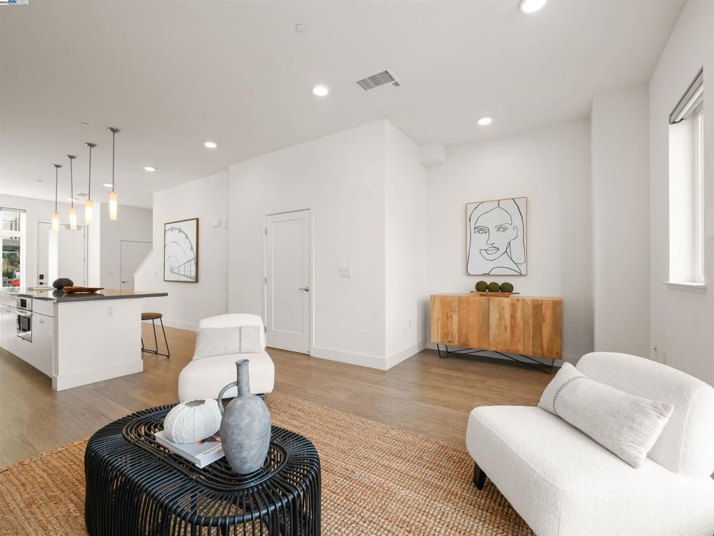 CENTRAL FREMONT - Residential