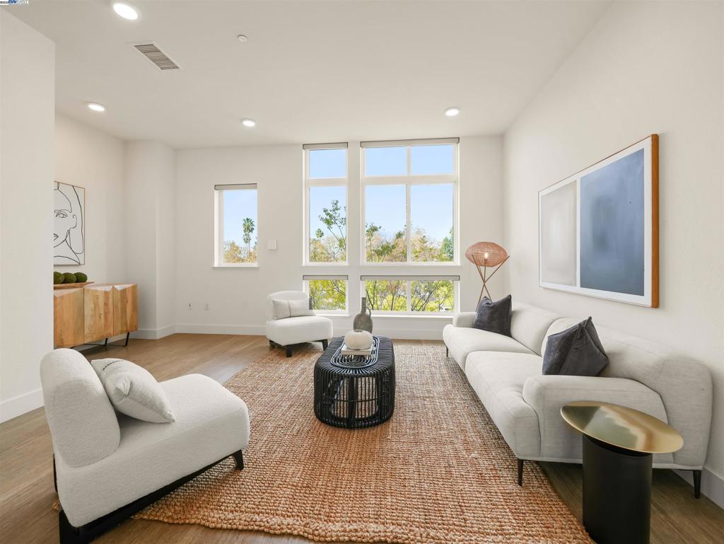 CENTRAL FREMONT - Residential