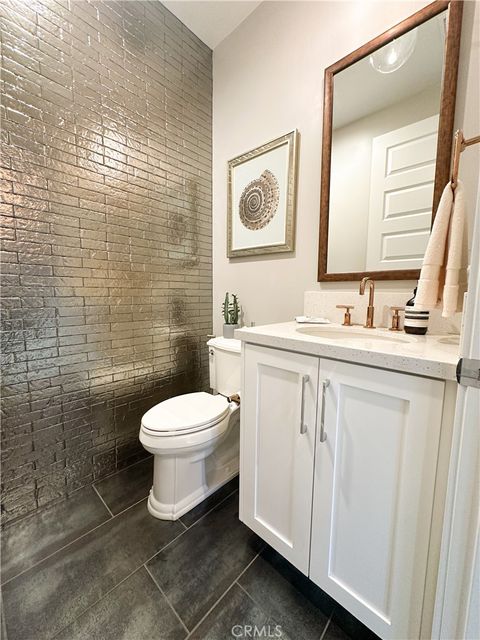 Tiny photo for 12039 Estrella Place, Porter Ranch, CA 91326 (MLS # SB25191157)