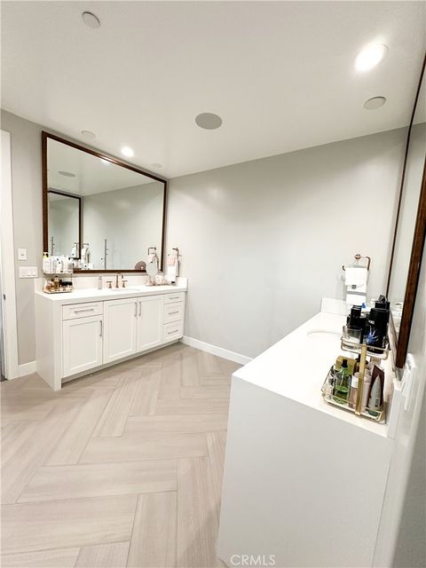 Tiny photo for 12039 Estrella Place, Porter Ranch, CA 91326 (MLS # SB25191157)