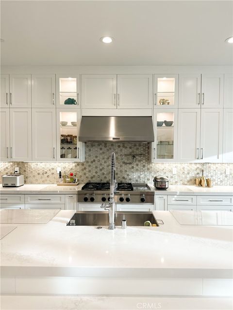 Tiny photo for 12039 Estrella Place, Porter Ranch, CA 91326 (MLS # SB25191157)
