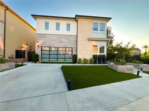Photo of 12039 Estrella Place, Porter Ranch, CA 91326 (MLS # SB25191157)