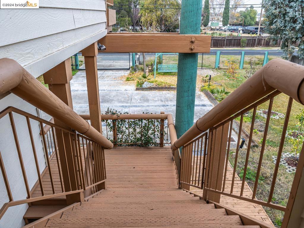 BETHEL ISLAND - Residential