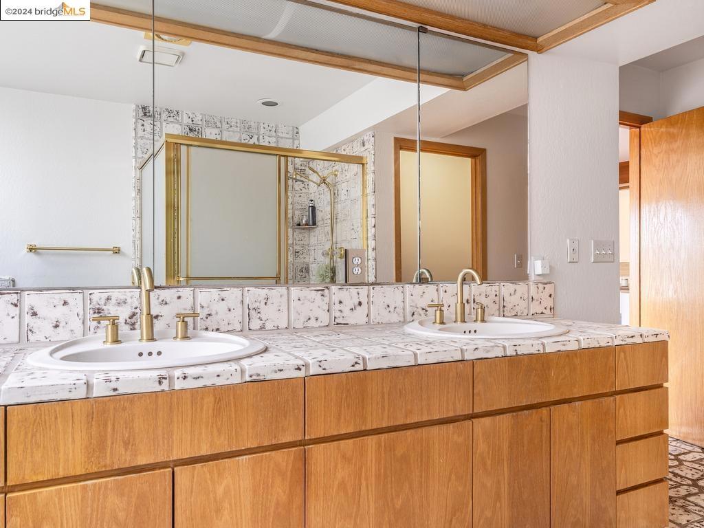 BETHEL ISLAND - Residential
