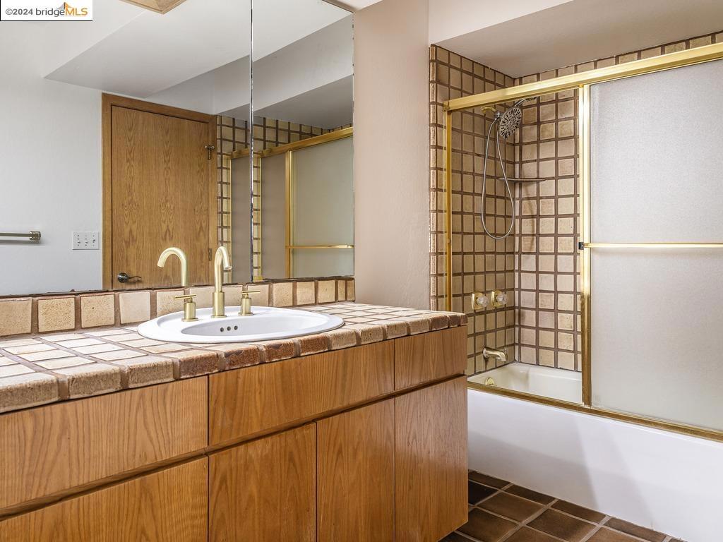 BETHEL ISLAND - Residential